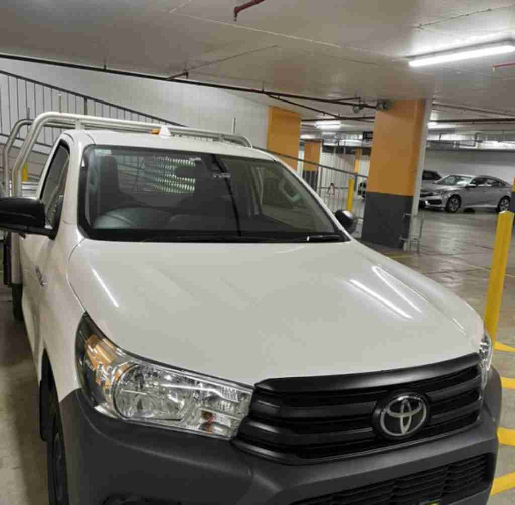 Toyota HILUX 工具车 2022新款原车自带 CarPlay