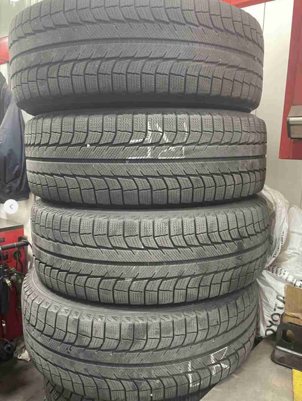 多伦多 其他物品 交易 米其林雪胎-235/60R18