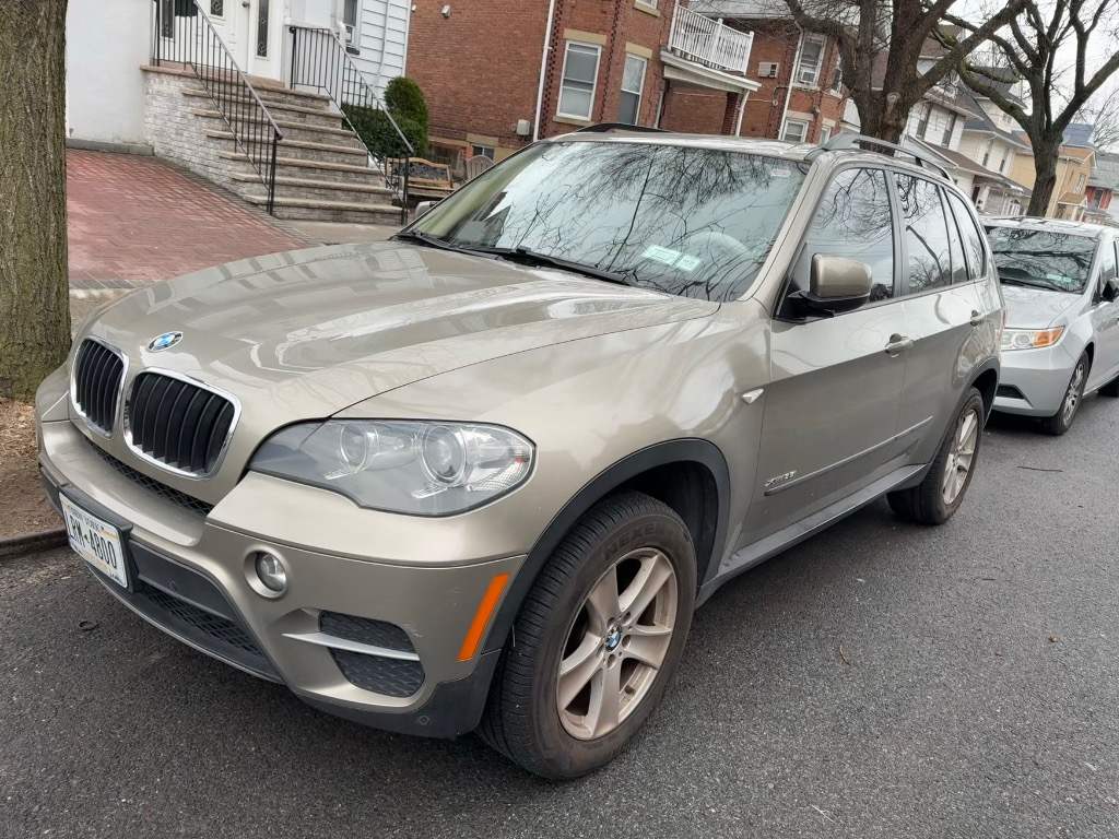 多伦多 二手车 越野车 7550.00$ 2012年 BMW X5 146405英里