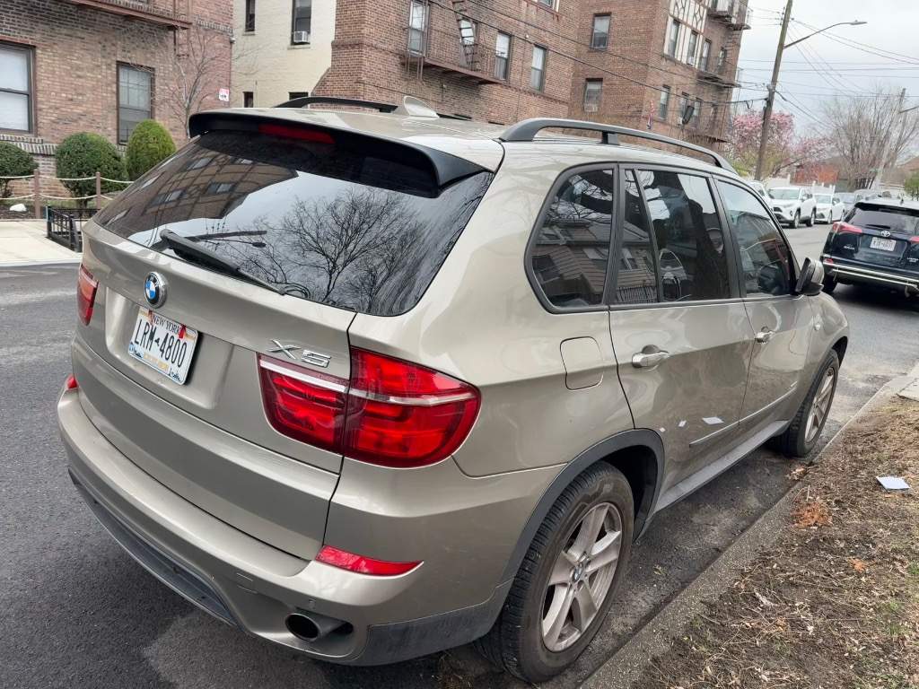 多伦多 二手车 越野车 7550.00$ 2012年 BMW X5 146405英里